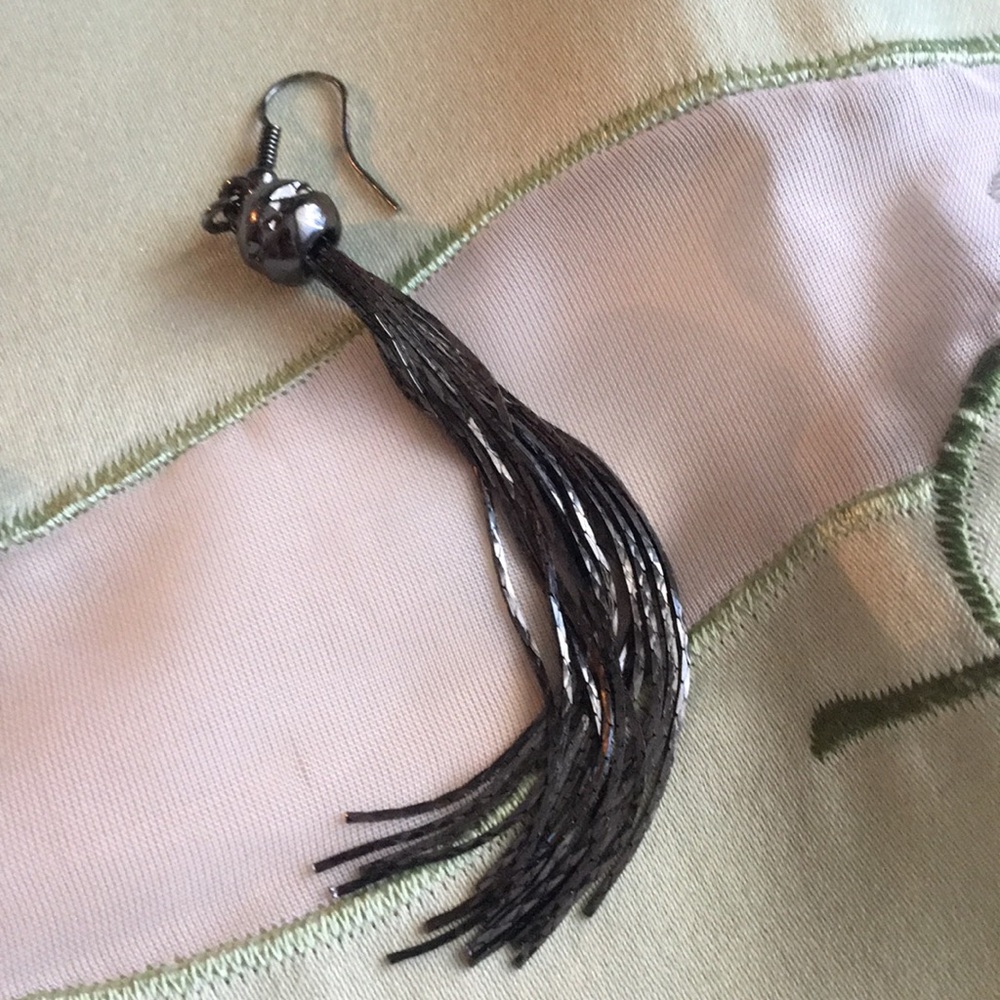 Earrings - Picture 3 of 4